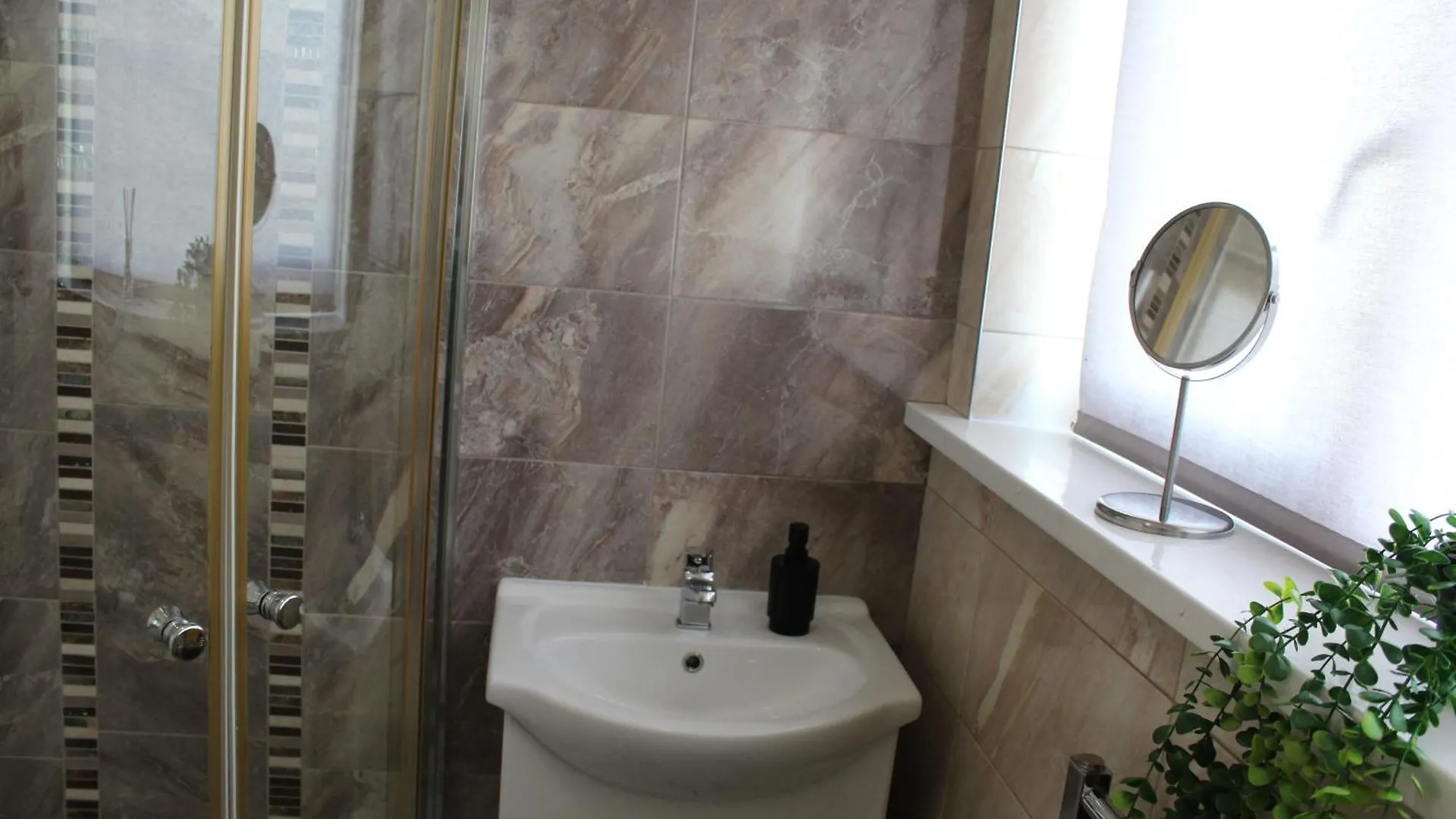 Exquisite Stays Free Parking, Fast Wifi, Close To City Centre Newcastle upon Tyne 0*,